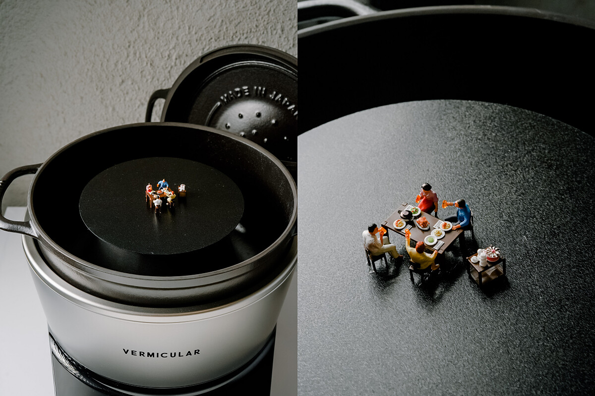 24個商品搭配24個片刻並有24本選書。