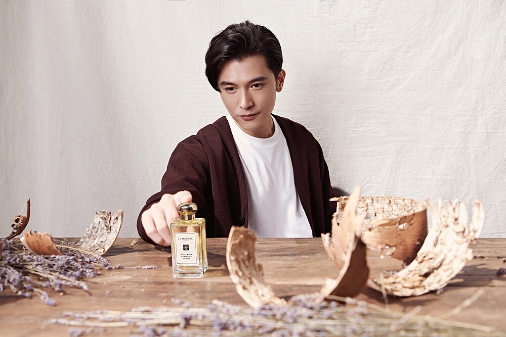 男神邱澤詮釋全新Jo Malone London白樺木與薰衣草香水。