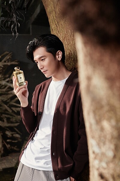 男神邱澤詮釋全新Jo Malone London白樺木與薰衣草香水。