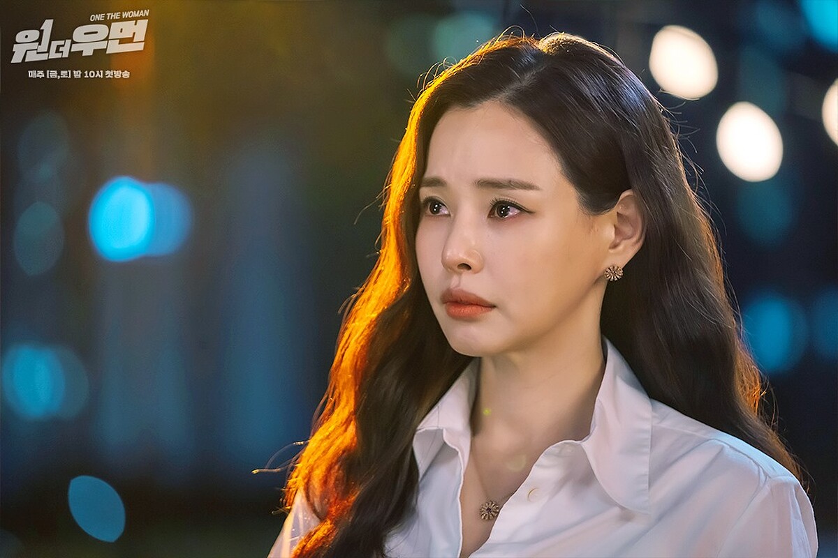 雙重人生 李荷妮