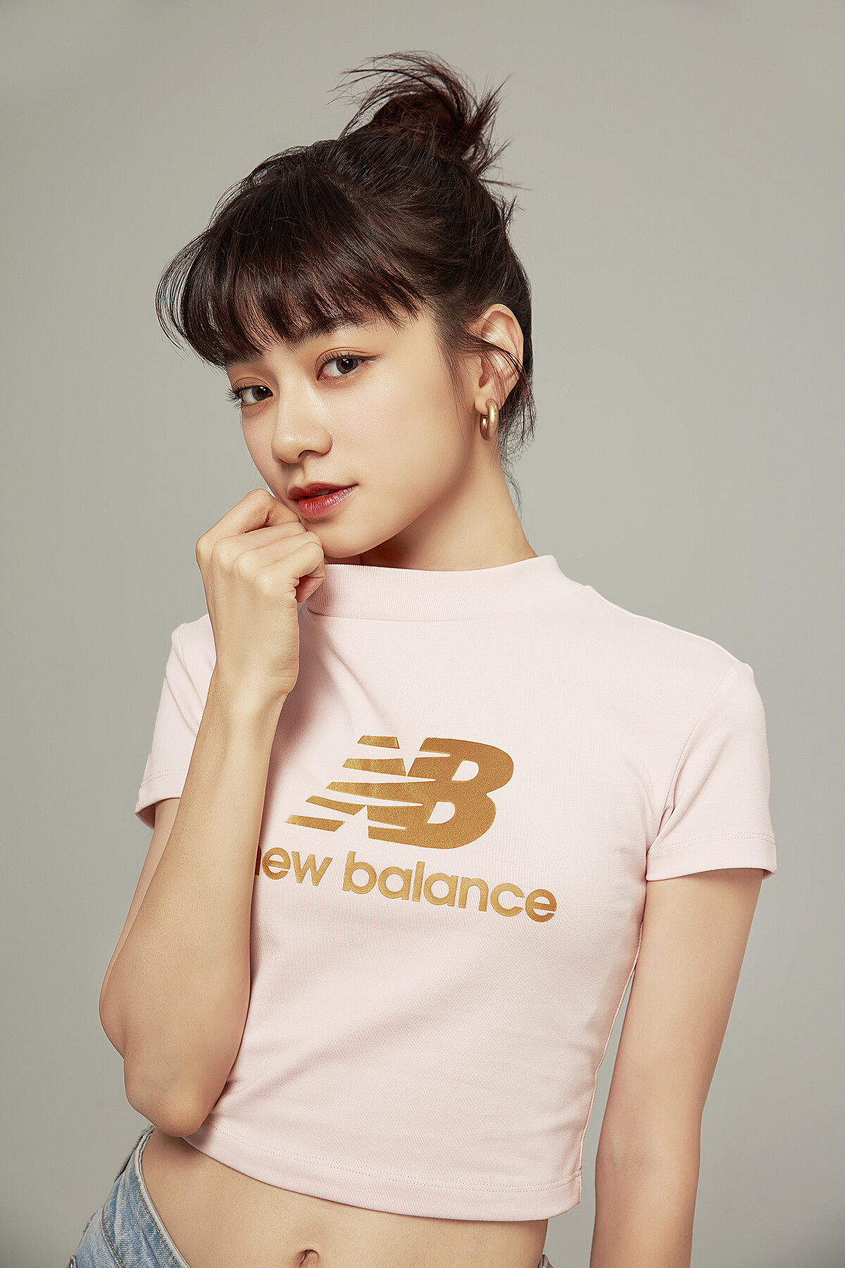 New Balance粉色高領短袖上衣，NT880