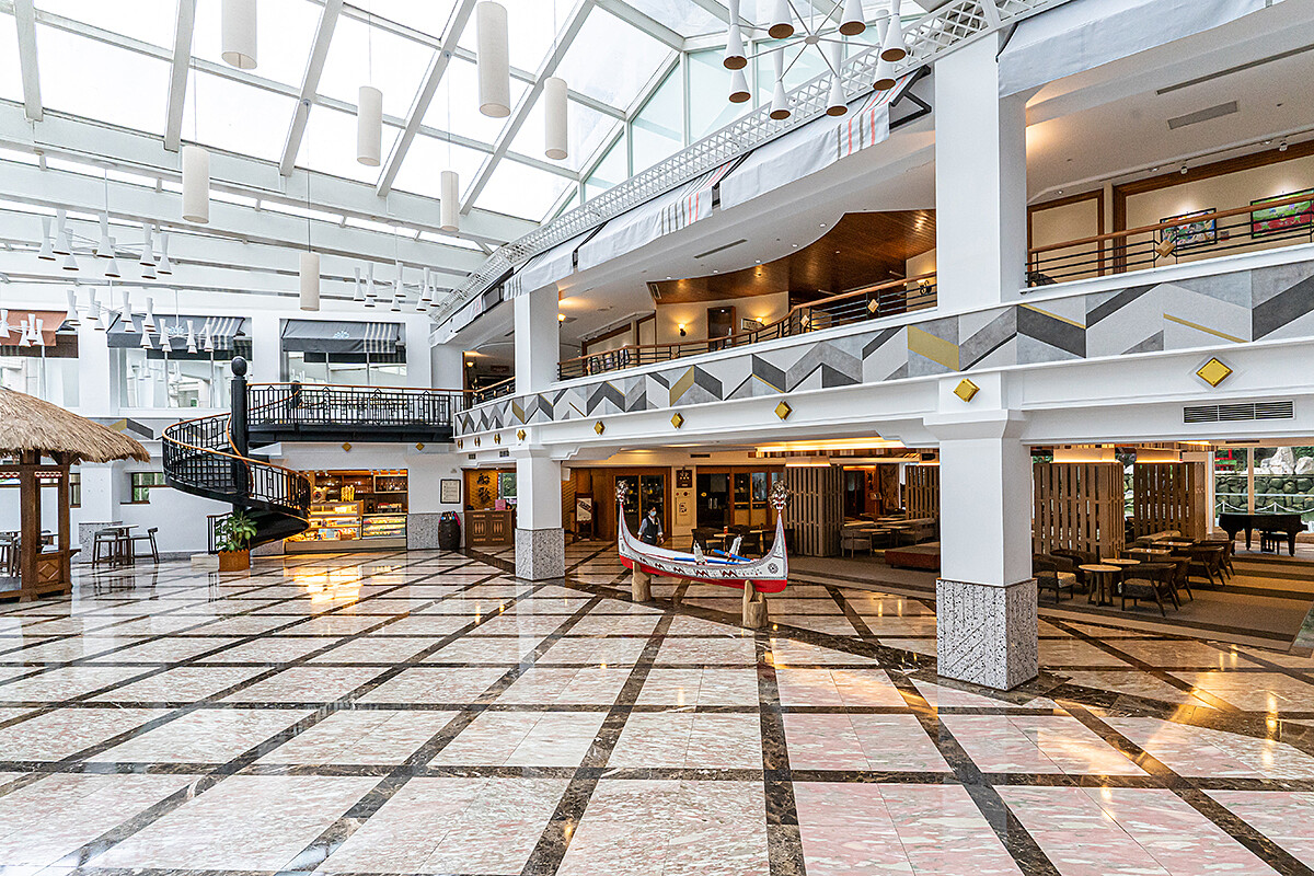 知本老爺酒店空間設計使用大量原民圖騰作為裝飾元素。