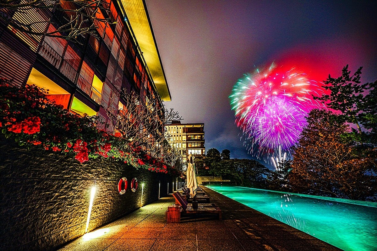 涵碧樓擁有「煙火第一排」無敵視野