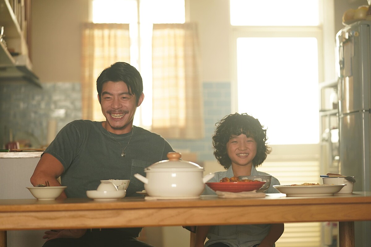 (左)王柏傑(右)白潤音 柏傑讚賞潤音演技很穩有大將之風