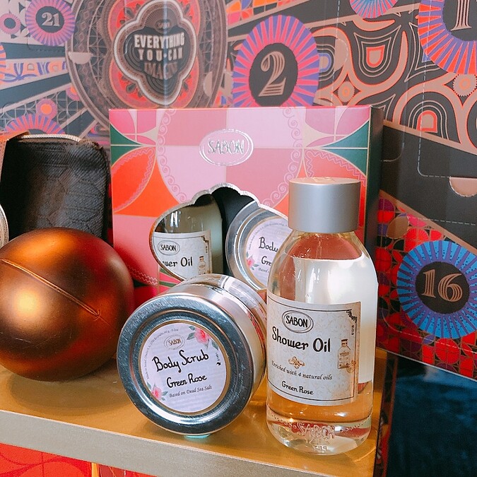 SABON 2021聖誕流金年華以色列綠玫瑰沐浴磨砂限定包裝禮盒，NT880