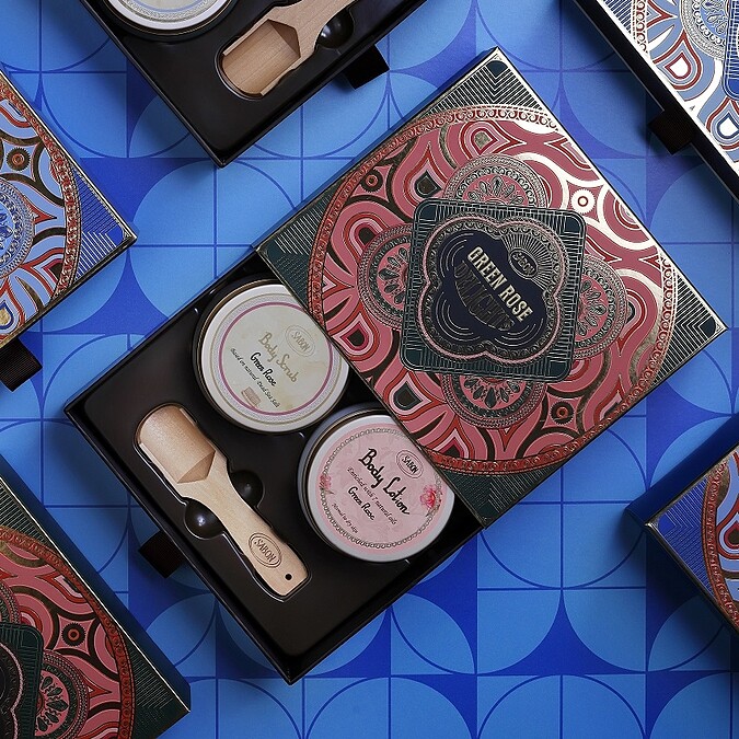 SABON 2021聖誕流金年華以色列綠玫瑰柔嫩美體組，NT1,680