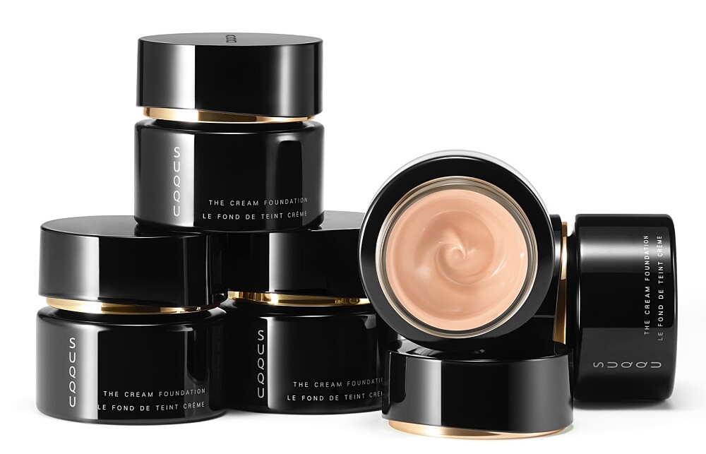 SUQQU晶采艷澤粉霜2021年新增五色，讓色號增加到一共14色。