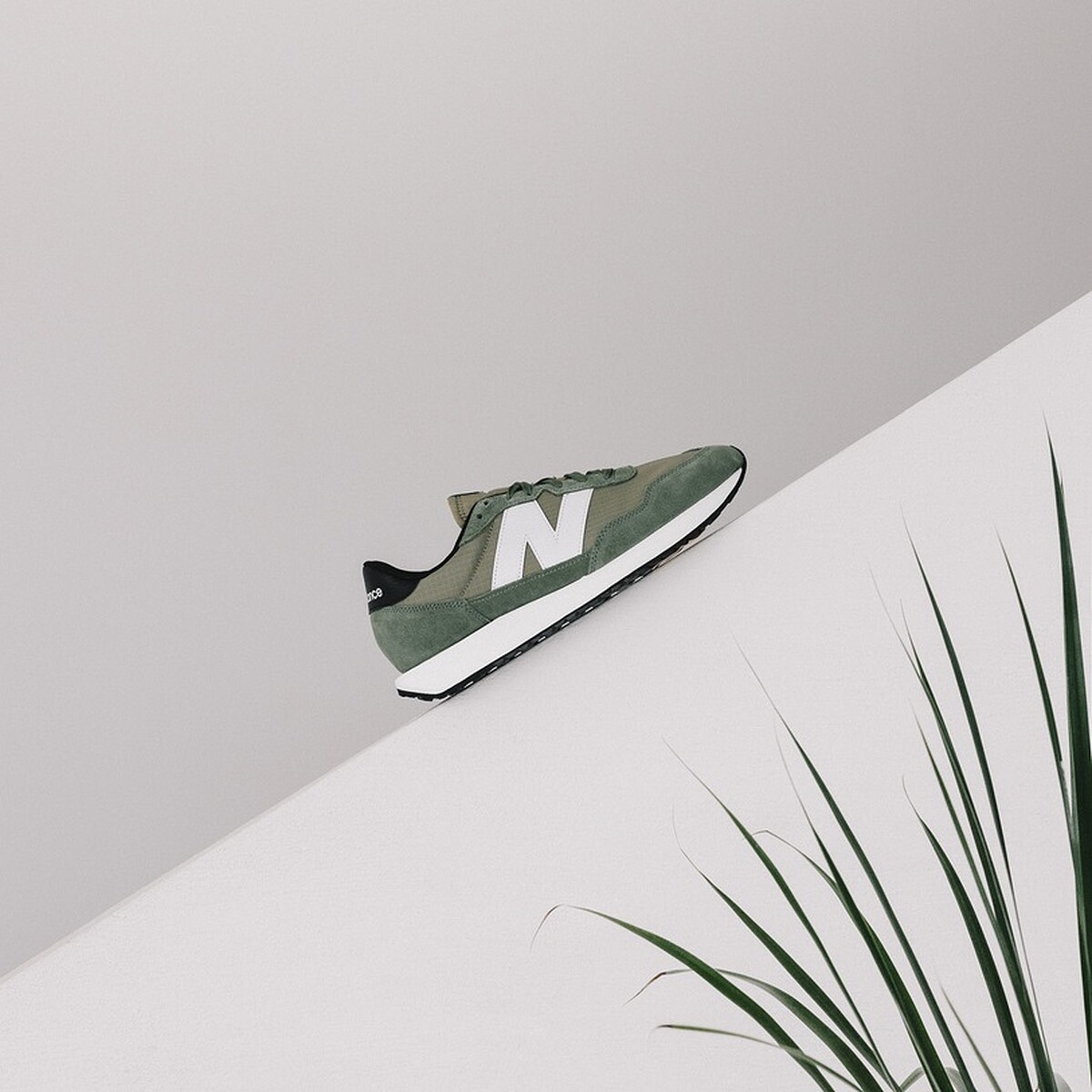 New Balance 237，NT2,680