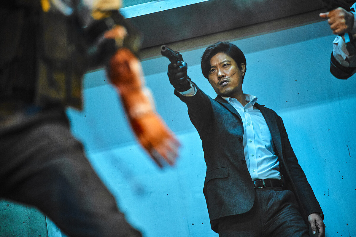 朴熹洵《魔女首部曲：誕生》飾演崔先生