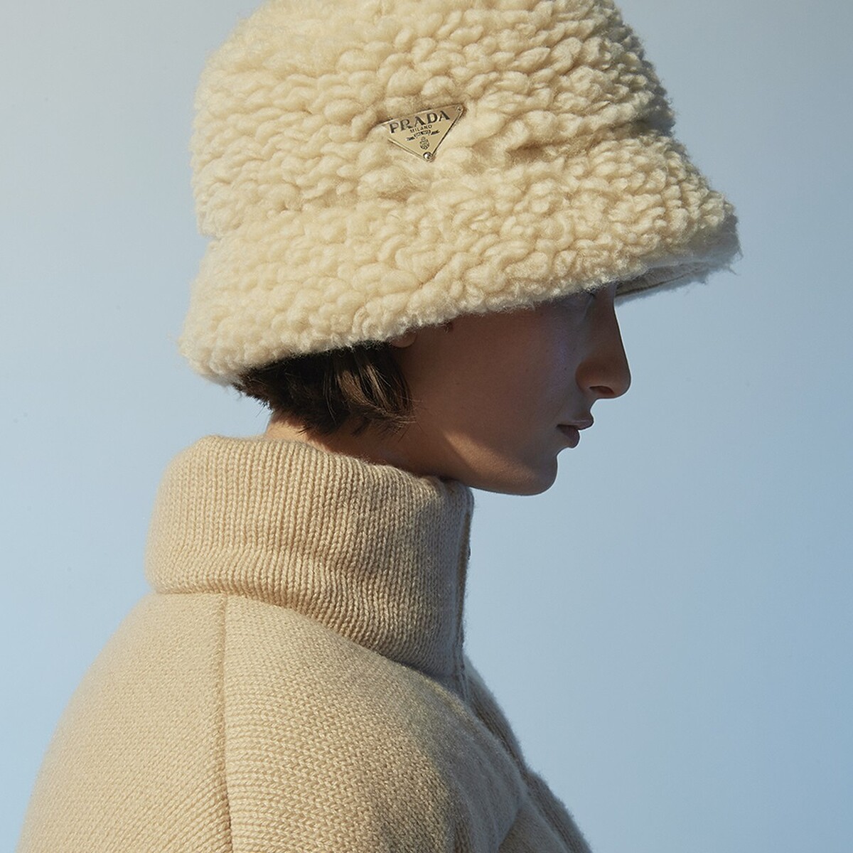 Prada喀什米爾羊絨漁夫帽，NT34,000