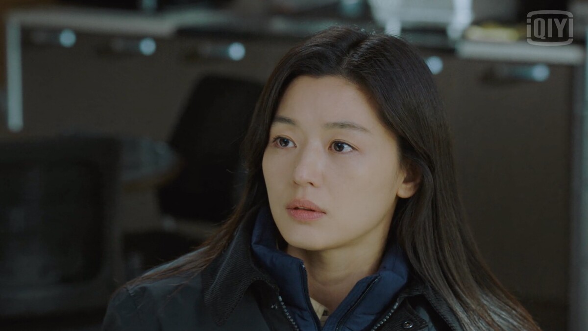 全智賢、朱智勛《智異山》劫難倖存+穿越陰陽，「林中怪客」真的是他？