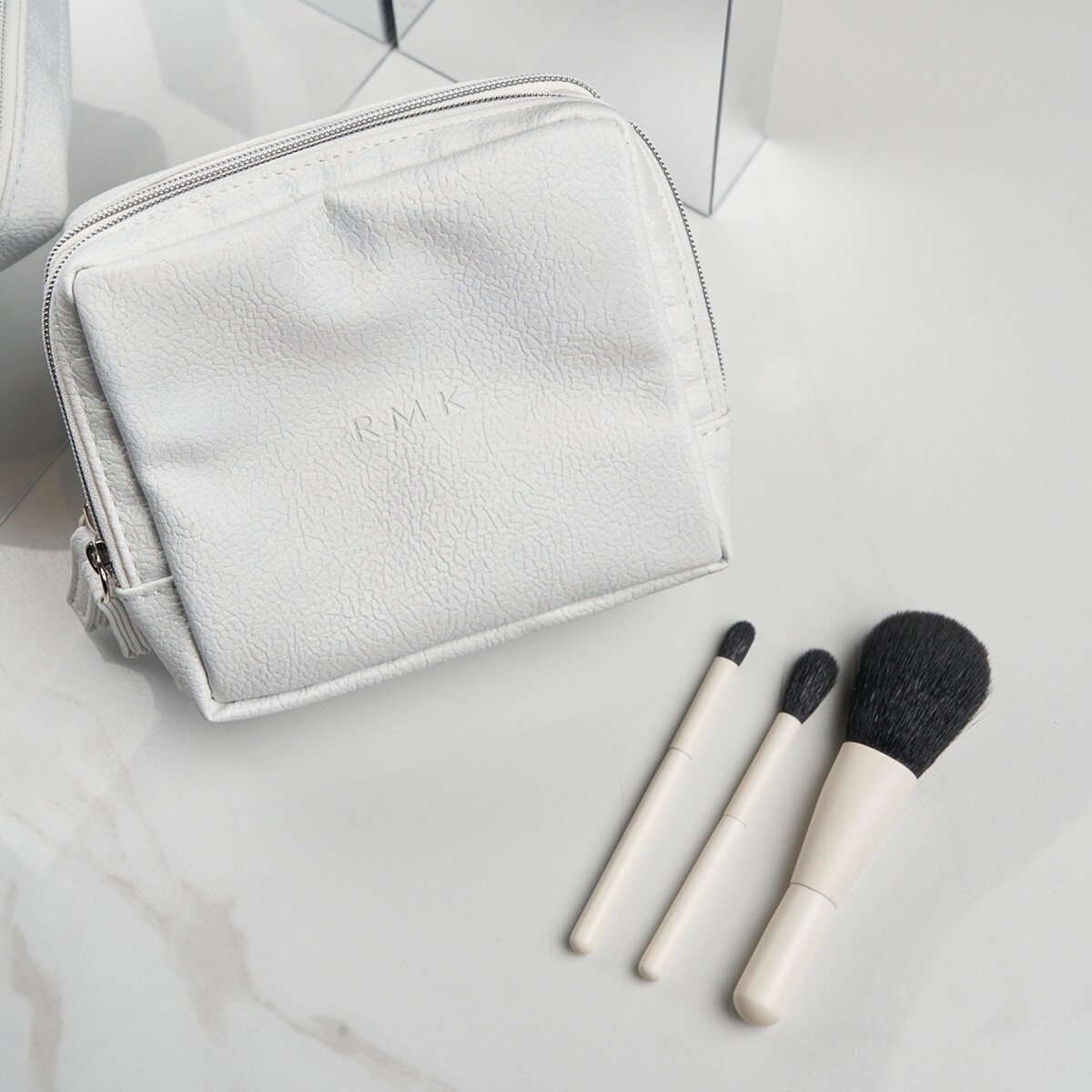 RMK鏡光魅影刷具組，NT1,600