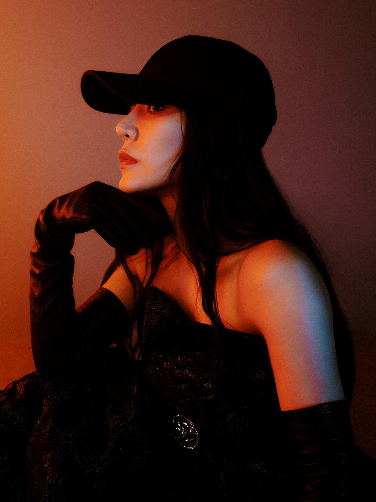 新造型的衝突感正是艾怡良獨特的個人魅力