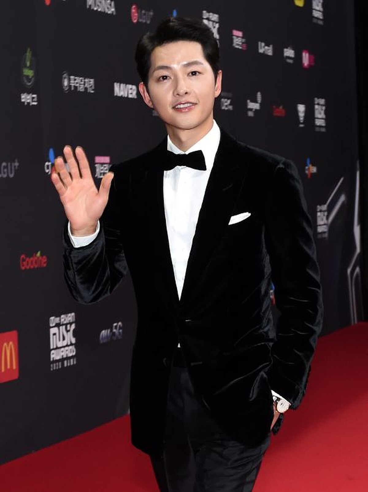 宋仲基時隔11年再度入圍青龍獎