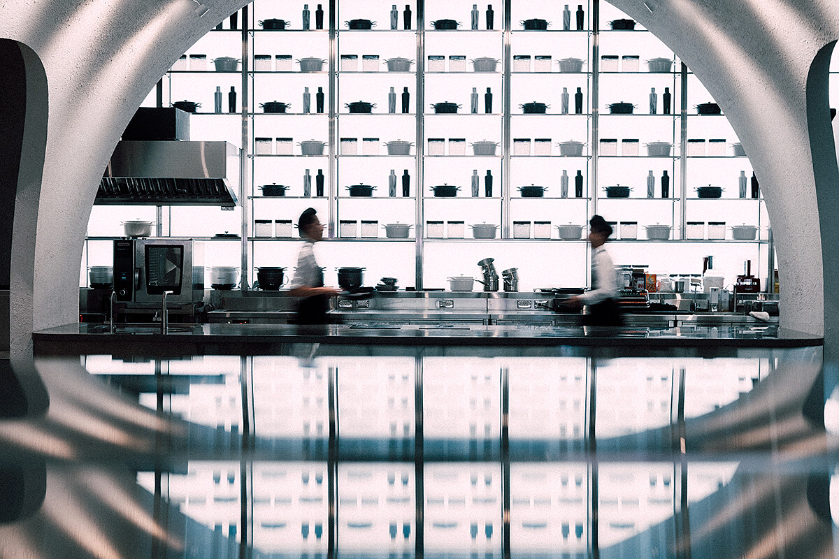 zonezone 概念店的吧檯空間。