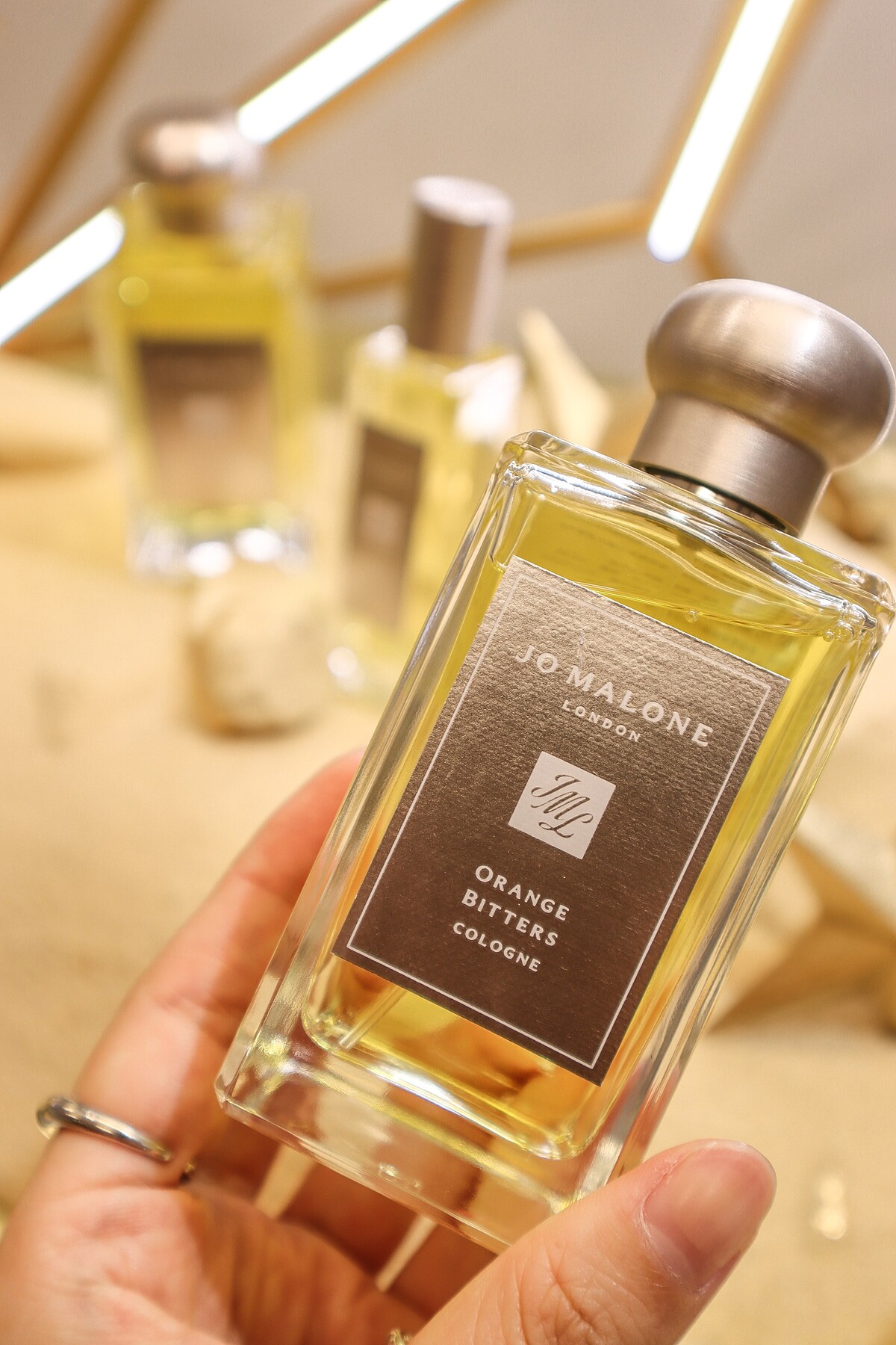 星光聖誕 苦橙香水，30ml，NT2,725/100ml，NT5,450。