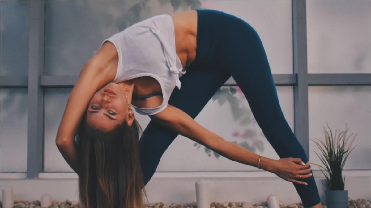 3組超強大炸腹動作，持續練一周，小腹消失、臀翹了、馬甲線也漸漸現身了！