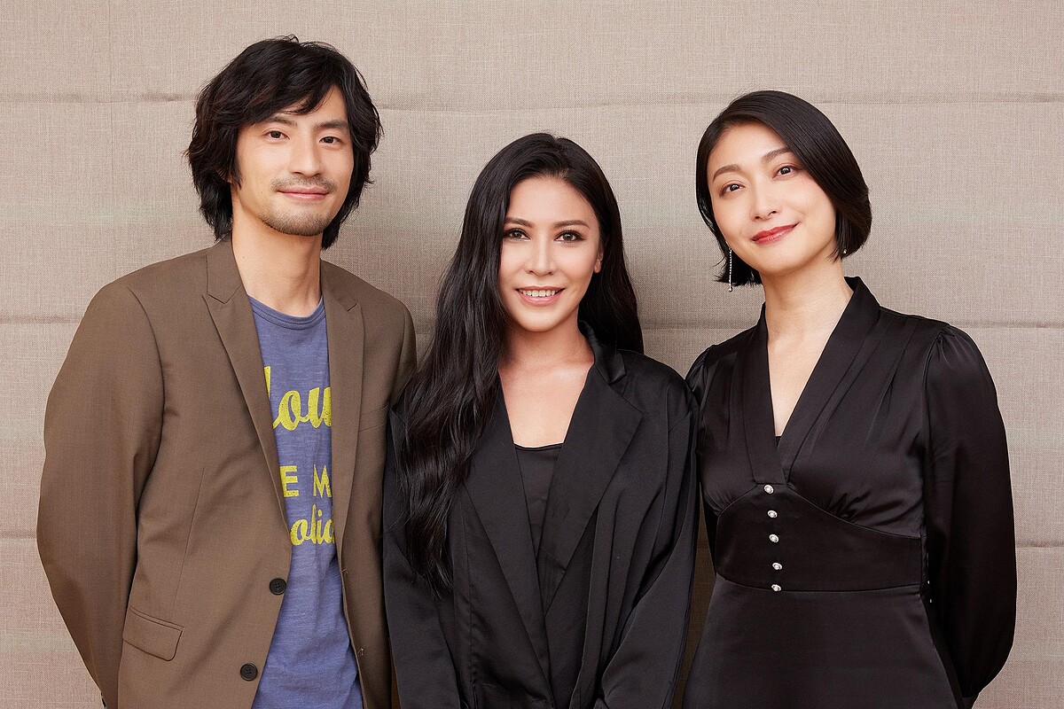 柯奐如與福地祐介飾演結婚多年的夫妻，拍攝艾怡良新歌MV