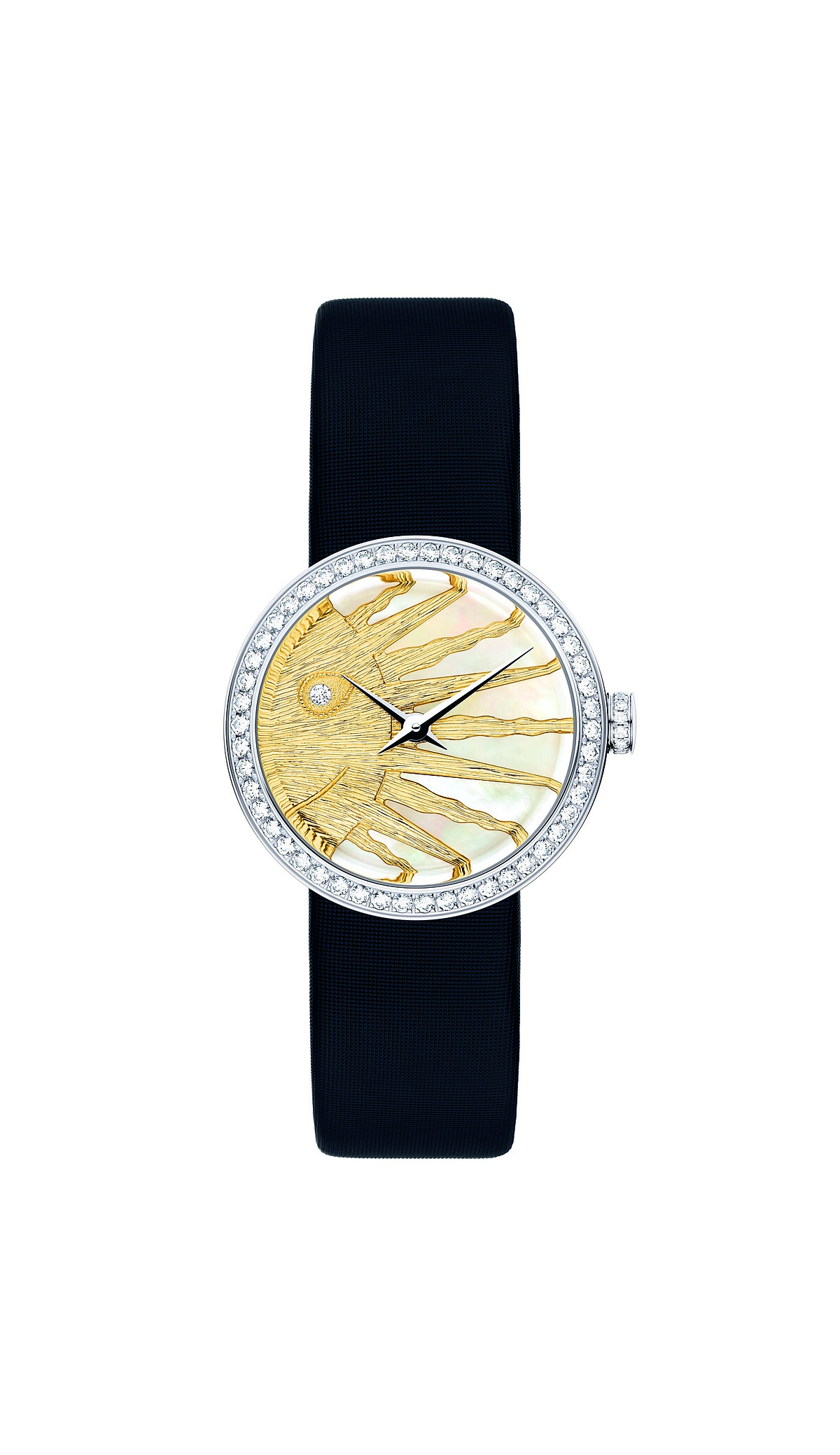 LA D DE DIOR ROSE CELESTE 25 mm石英機芯 精鋼、鑽石、珍珠母貝 (珍珠母貝壓印與鏤刻金屬太陽鑲嵌單顆鑽石) 參考價格 NTD208,000