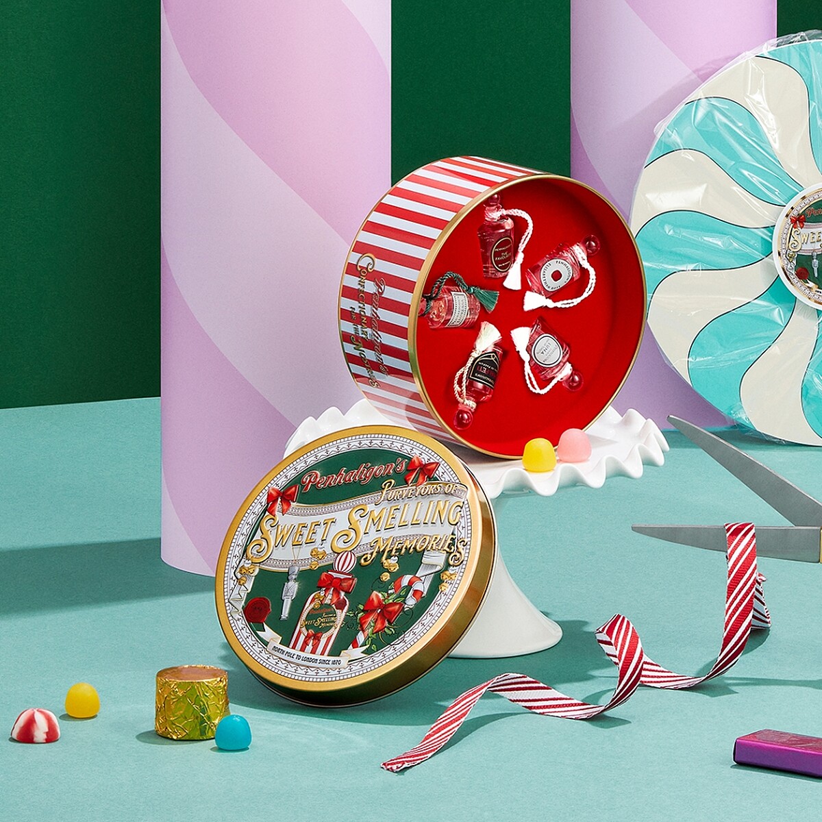 Penhaligon&rsquo;s潘海利根2021聖誕女士香氛組合情境。