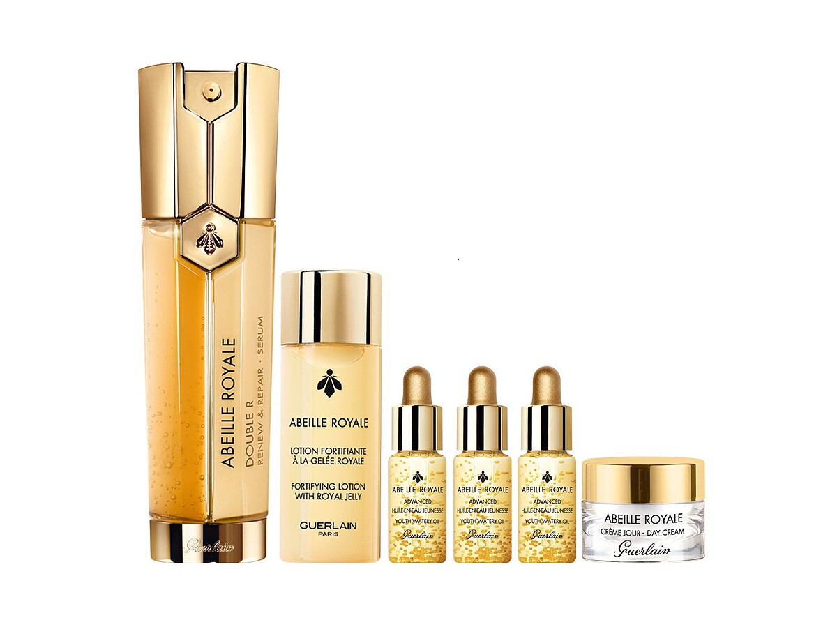 內含：皇家蜂王乳雙導精華50ml(正品)、皇家蜂王乳蜜露 40ml、皇家蜂王乳平衡油3G 5ml*3、皇家蜂王乳蜂蜜修護霜 7 ml