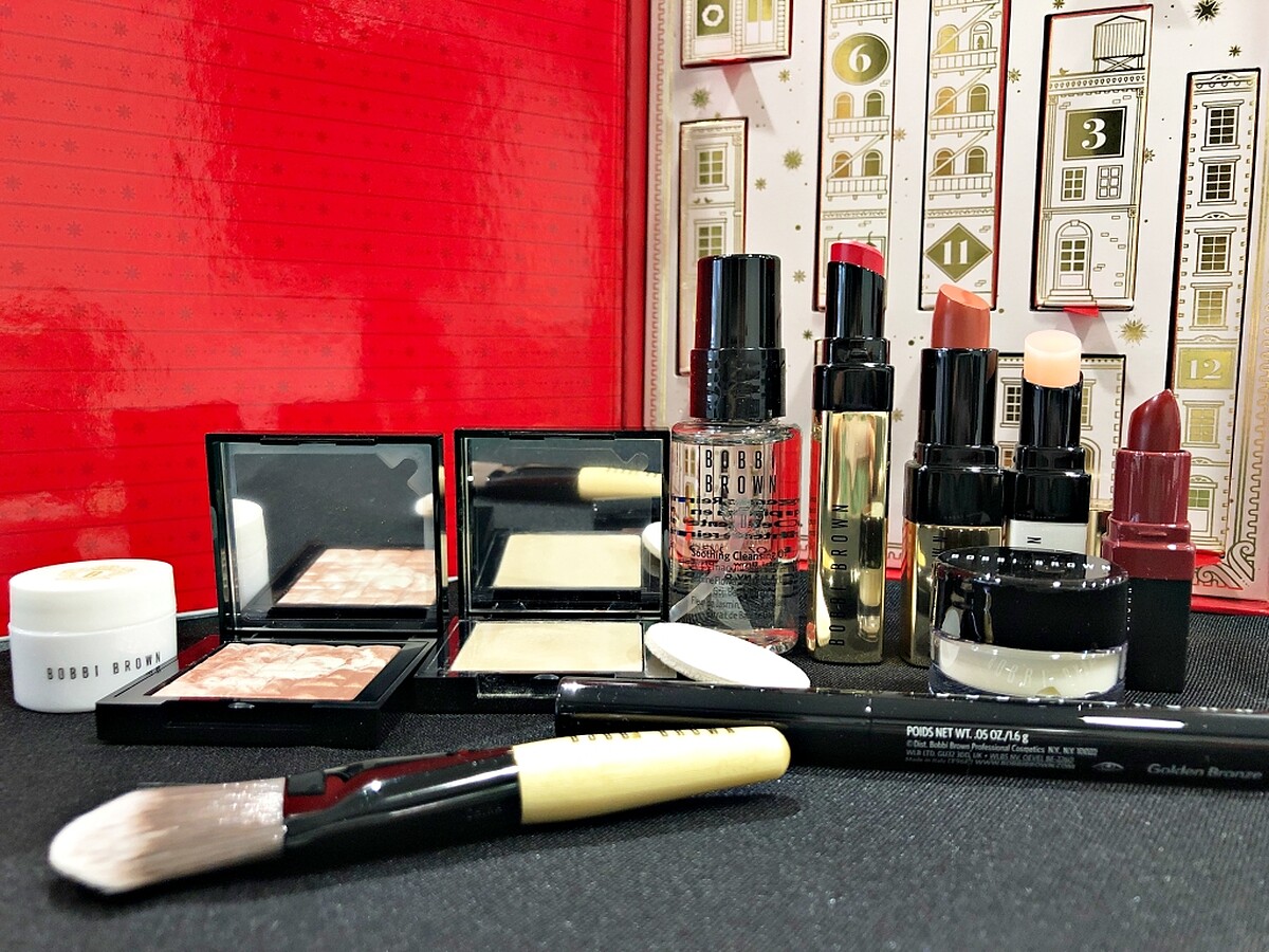 Bobbi Brown 2021聖誕倒數月曆內容物。