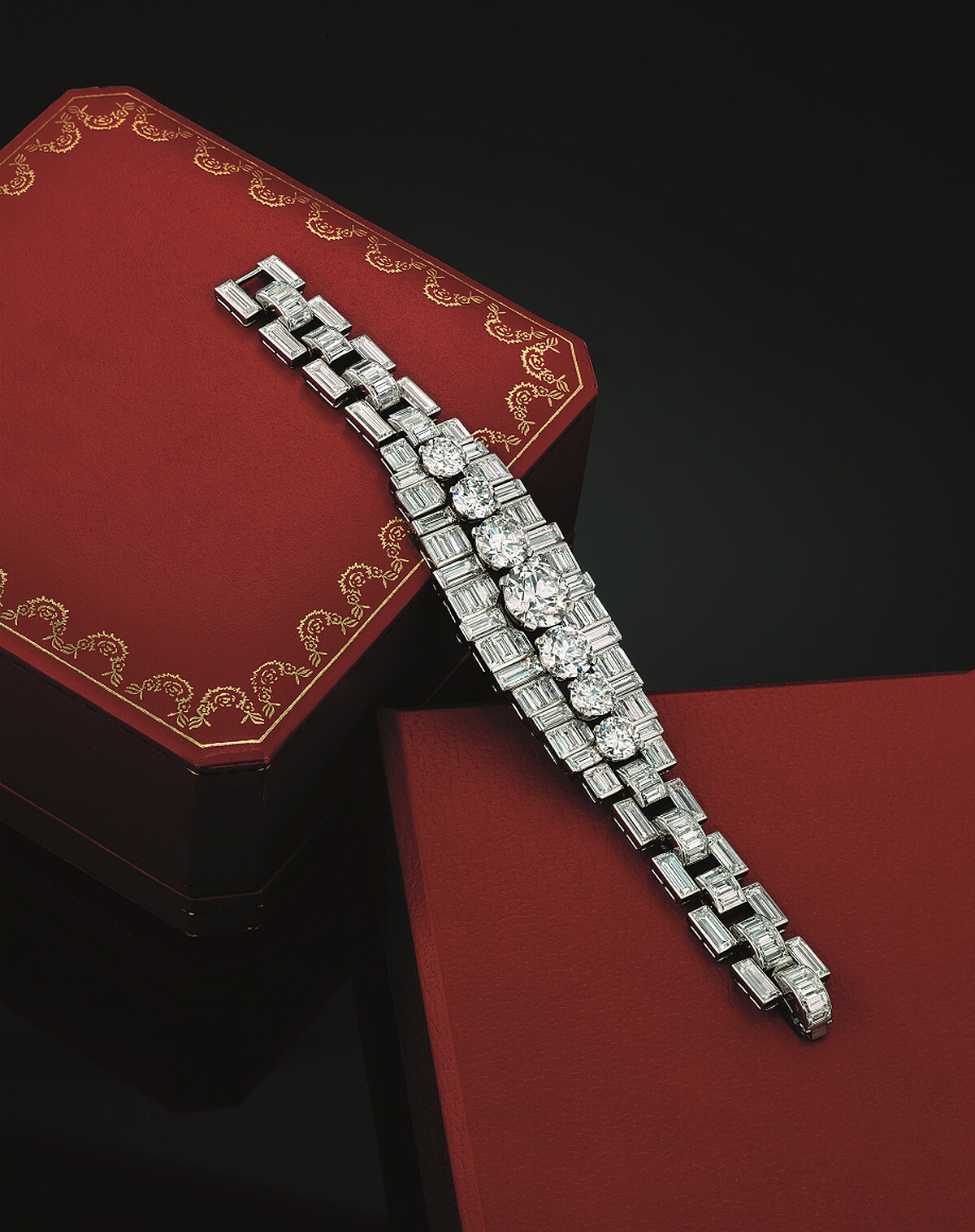 Cartier鑽石手鍊。