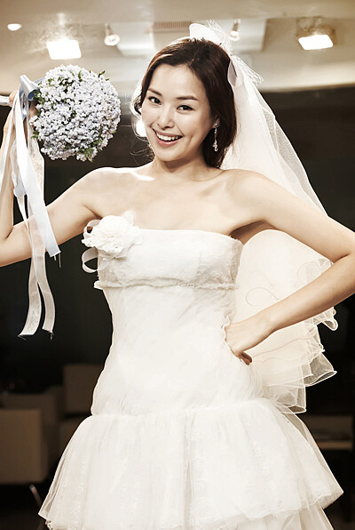 李荷妮 愛情事業兩得意