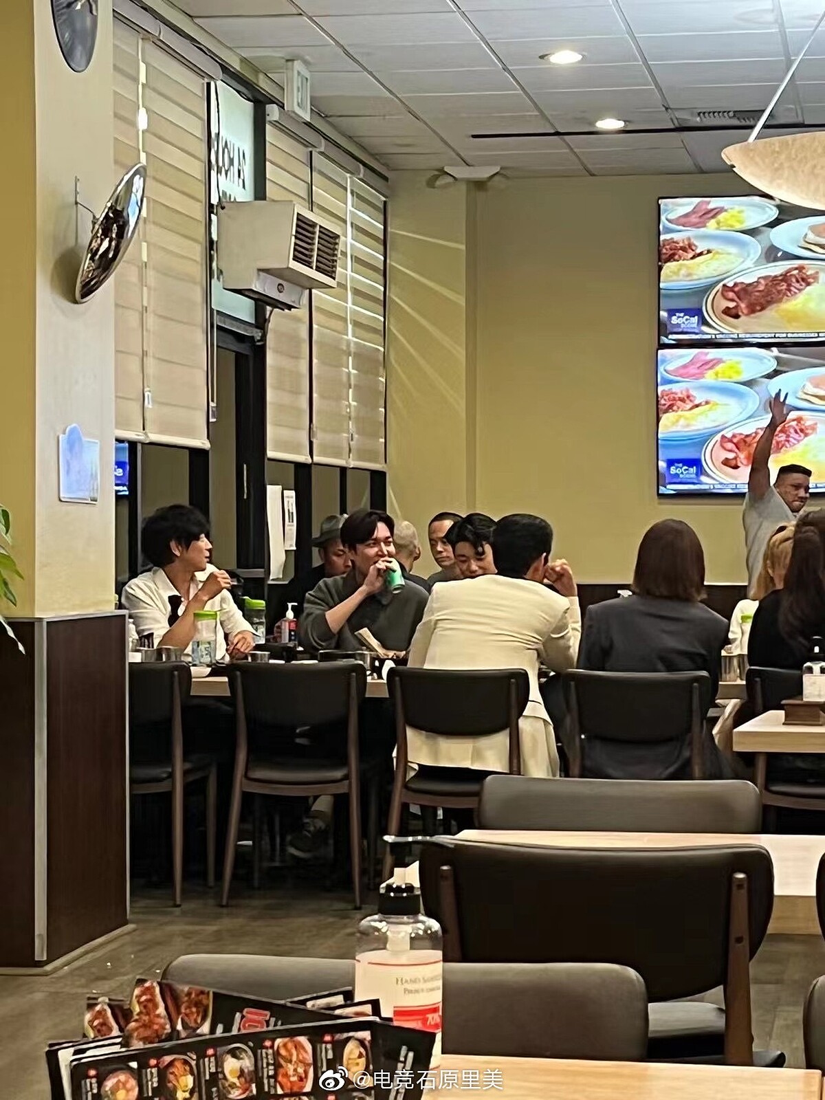 李敏鎬與李政宰、姜棟元同場用餐