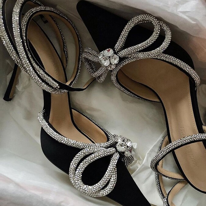 Glitter Double Bow Heels，約NT49,000