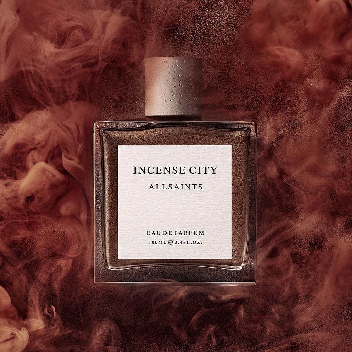 AllSaints INCENSE CITY沉香之都中性淡香精形象圖。