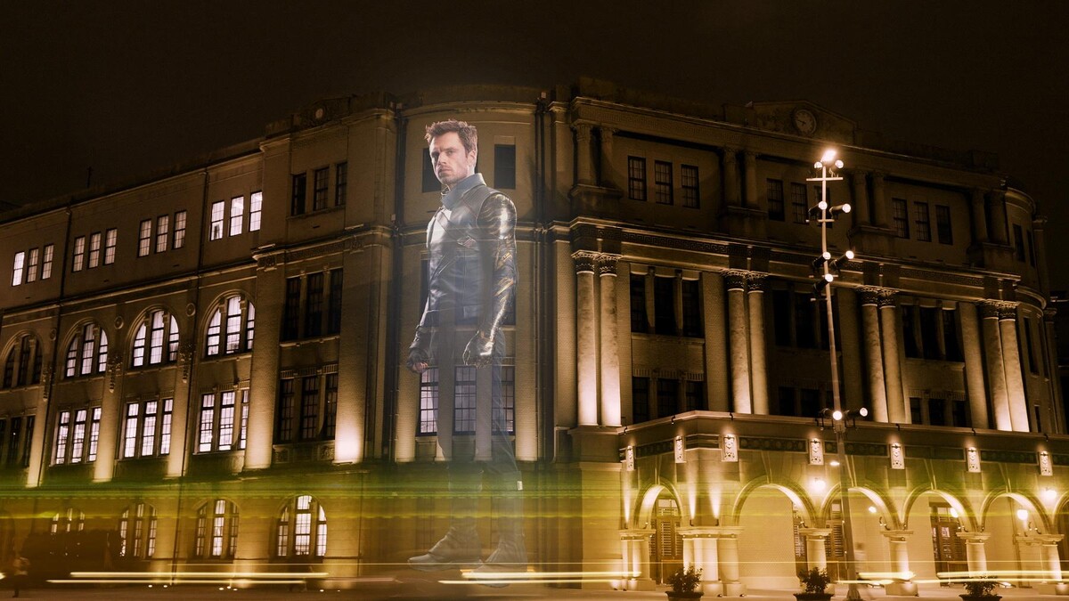 A Night of Disney+ 夢想之夜將台北郵局與《永恆族》伊卡利斯作影像結合。