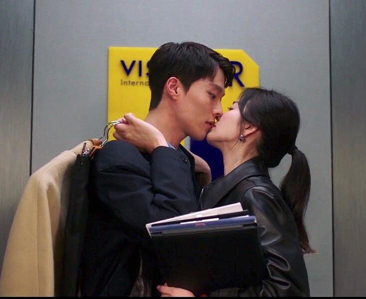 《現正分手中》「電梯之吻」再飆收視率！