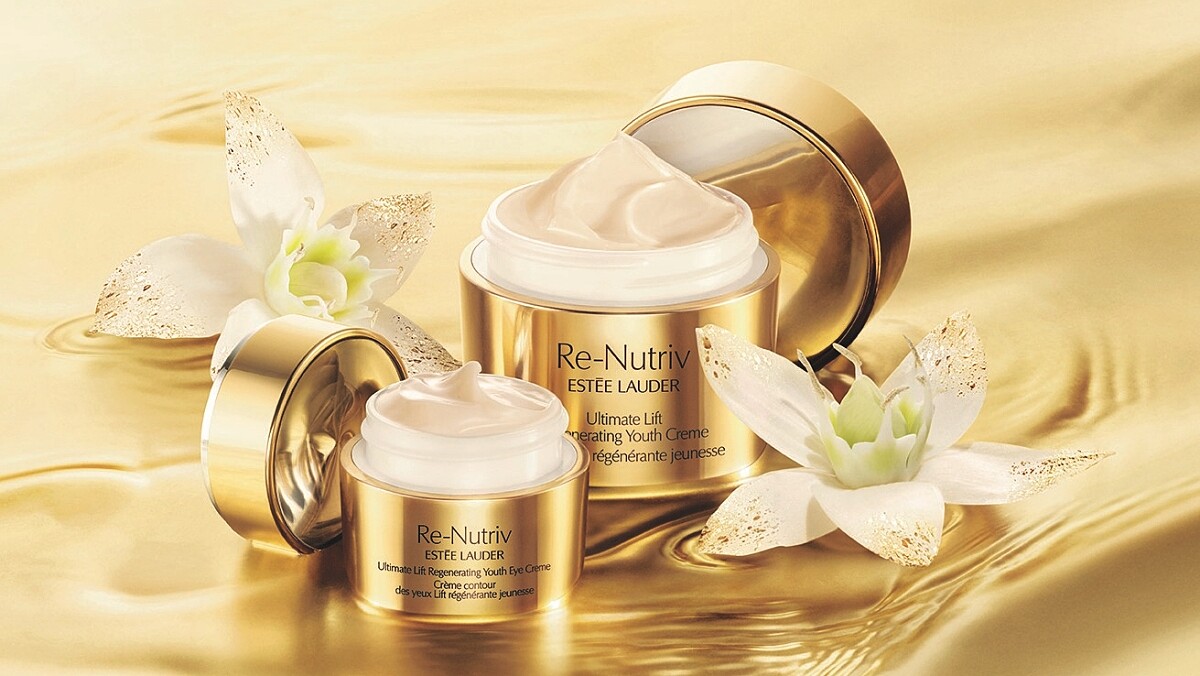 雅詩蘭黛白金級極萃賦活花秘乳霜主視覺。