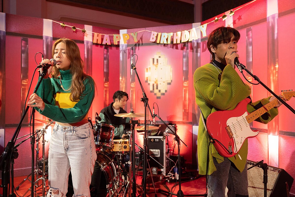 《華燈初上》知名樂團告五人特別到場演唱片尾曲〈好不容易〉