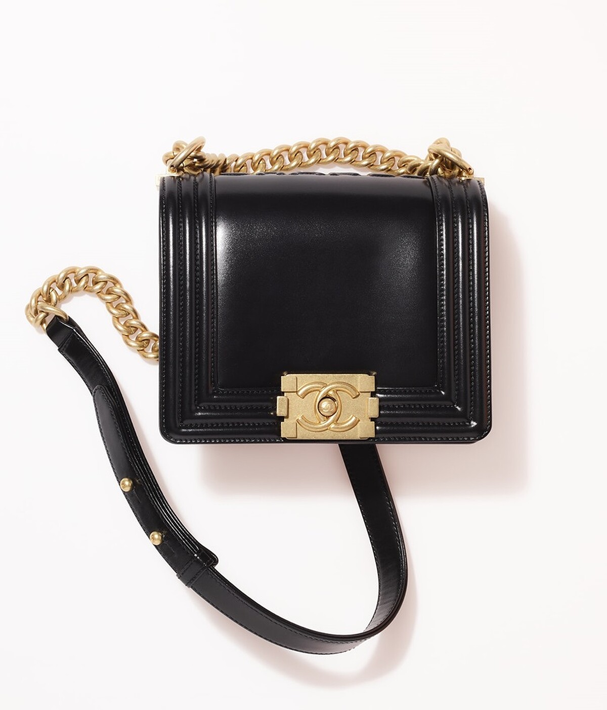 BOY CHANEL迷你口蓋包，NT163,000