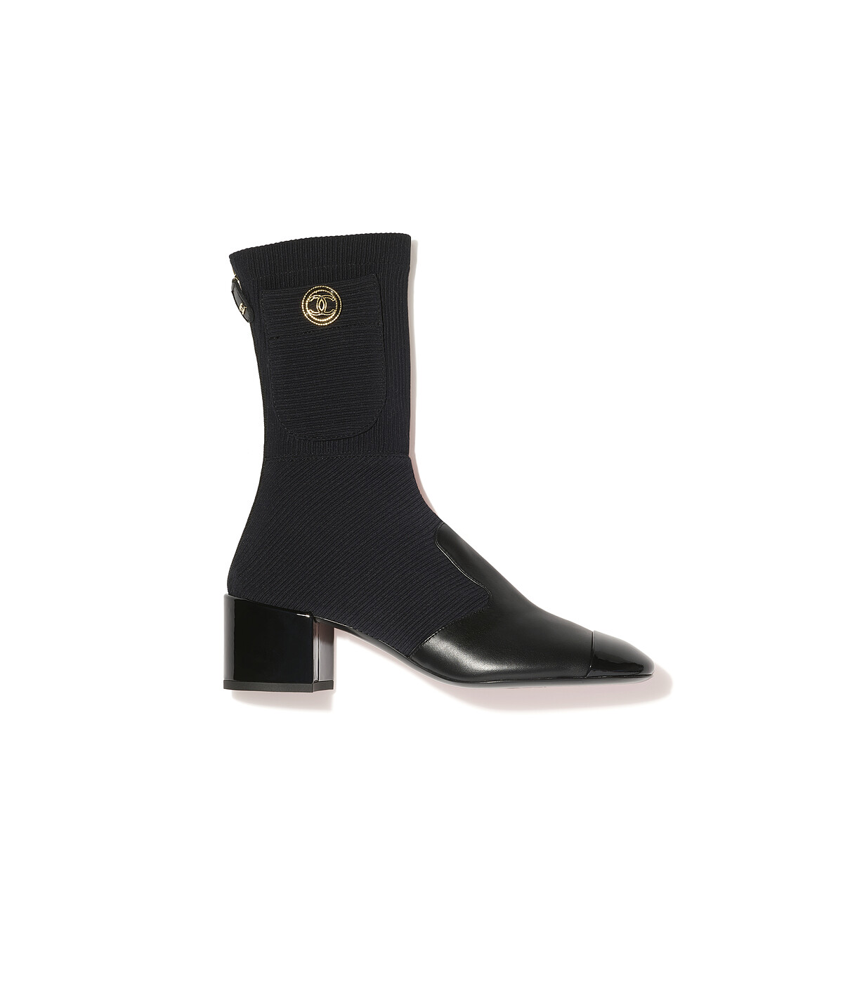 Chanel黑色皮革羅緞雙色襪子造型短靴，NT50,000