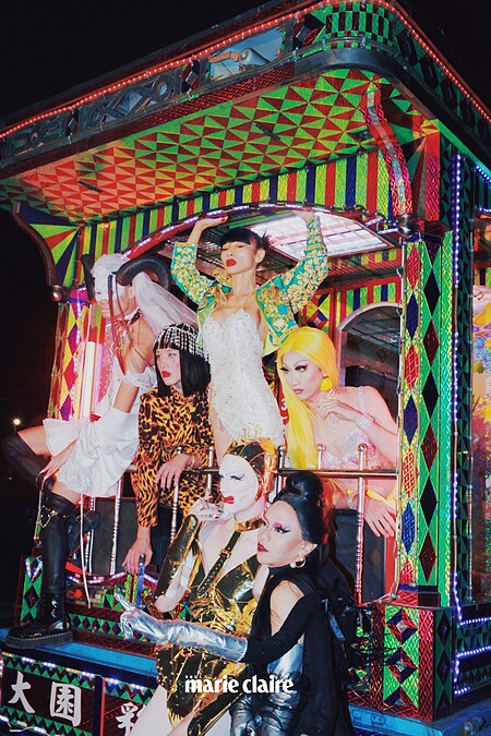 刺繡鬥牛士外套、古董珠繡洋裝，造型私物。 