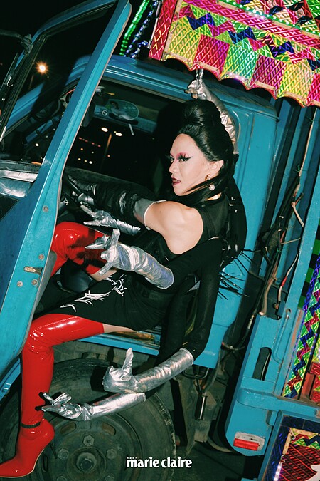 表演藝術家 不男不女救苦救難鐵觀音曾啟芃