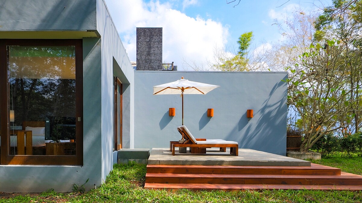 擁有私人戶外草坪露台