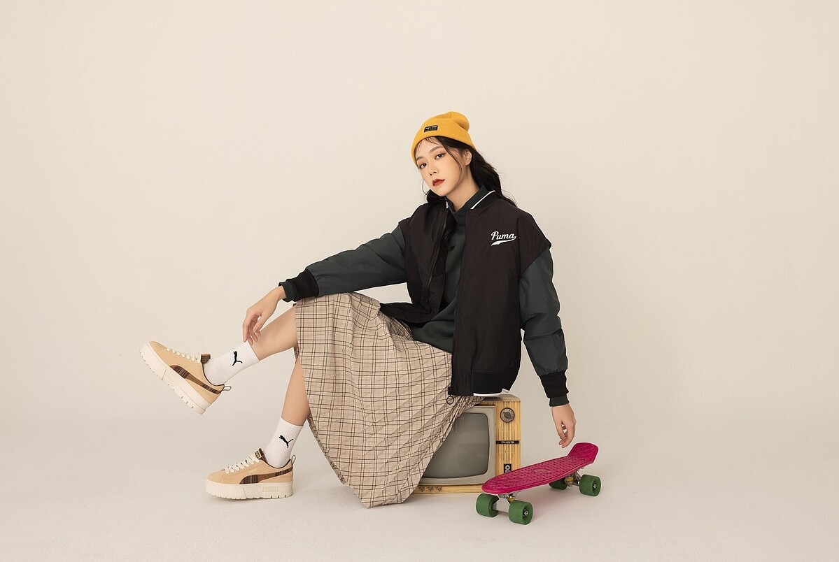 ARCHIVE毛帽，NT$680、流行系列Puma T高領衫，NT$2,080、流行系列Puma T棒球外套，NT$3,280、Mayze Wns Flannel鞋款，NT$3,280。