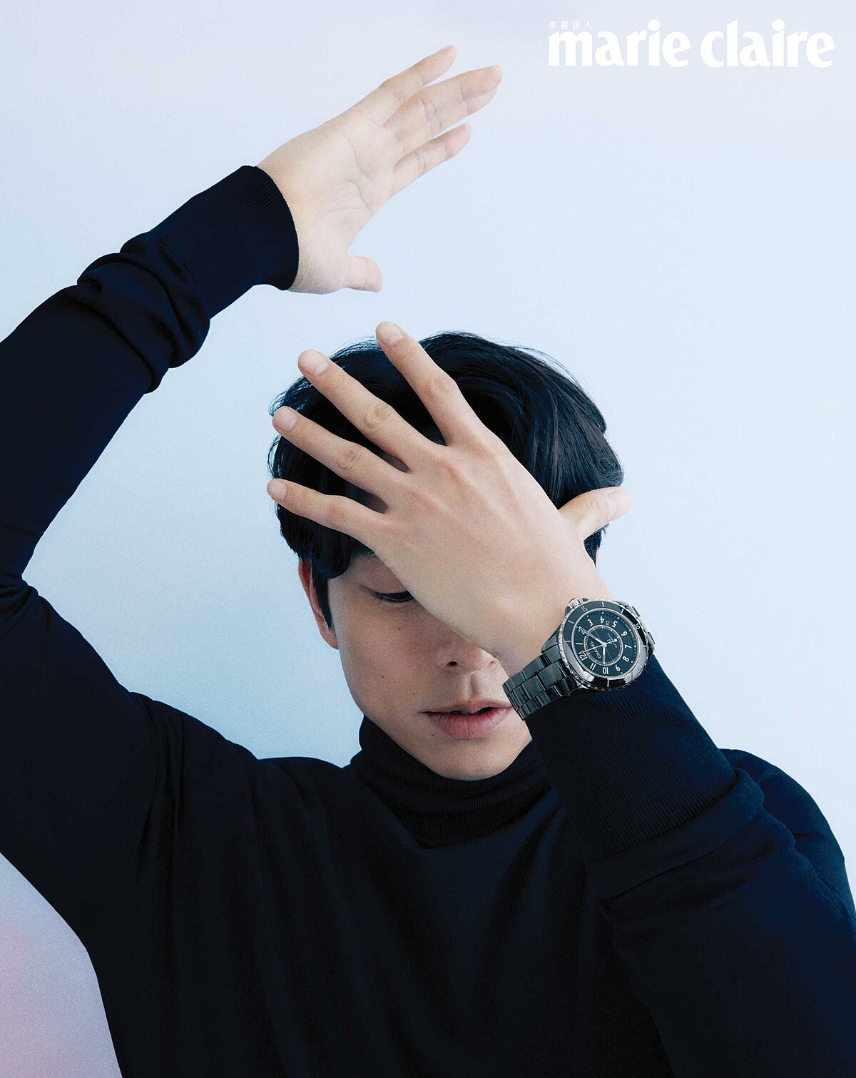 黑色高抗磨陶瓷及精鋼錶殼、黑色漆面錶盤，搭載 Caliber 12.1 自動上鍊機械機芯 J12 腕錶，CHANEL。 