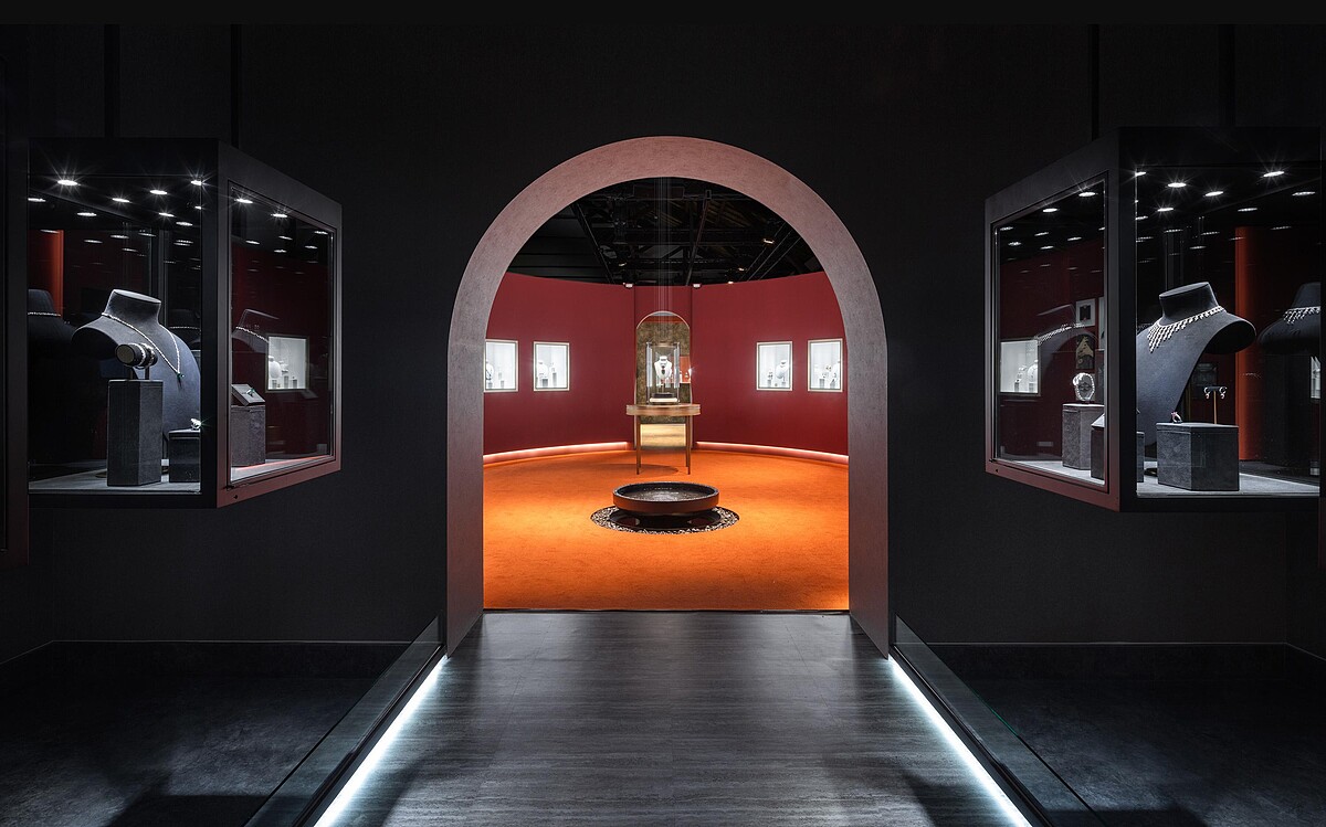 2021 卡地亞頂級珠寶展-「漣漪效應」第一展區展覽空間