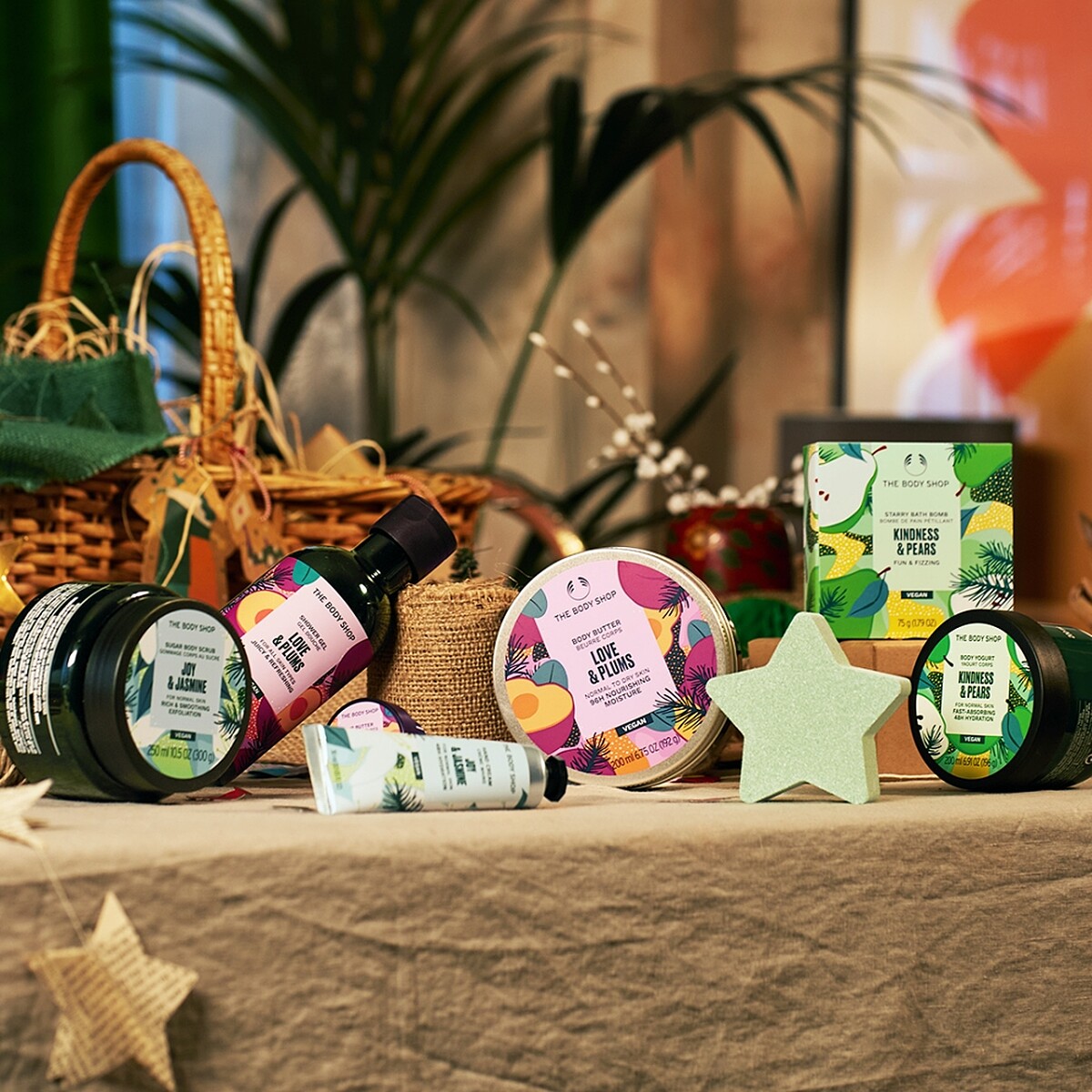 THE BODY SHOP 2021聖誕限定香氛沐浴系列，主打療癒人心。