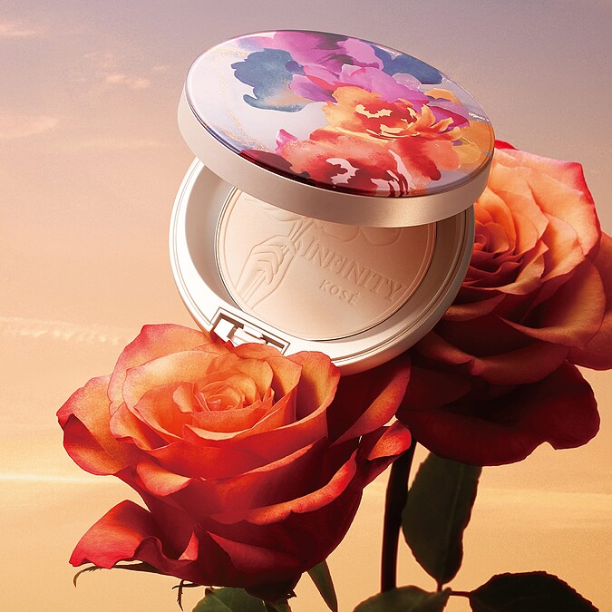 KOSE高絲INFINITY無限肌緻花綻薔薇限定蜜粉形象。