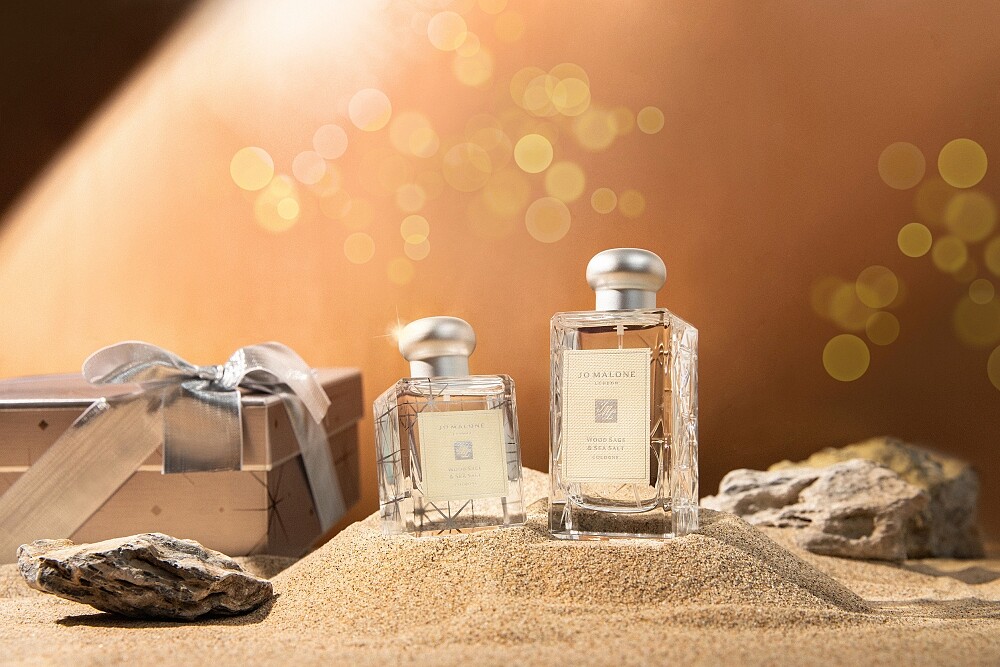 Jo Malone London鼠尾草與海鹽香30ml，NT2,600、100ml，NT5,200、星光聖誕限量版50ml，NT3,700、100ml NT5,450