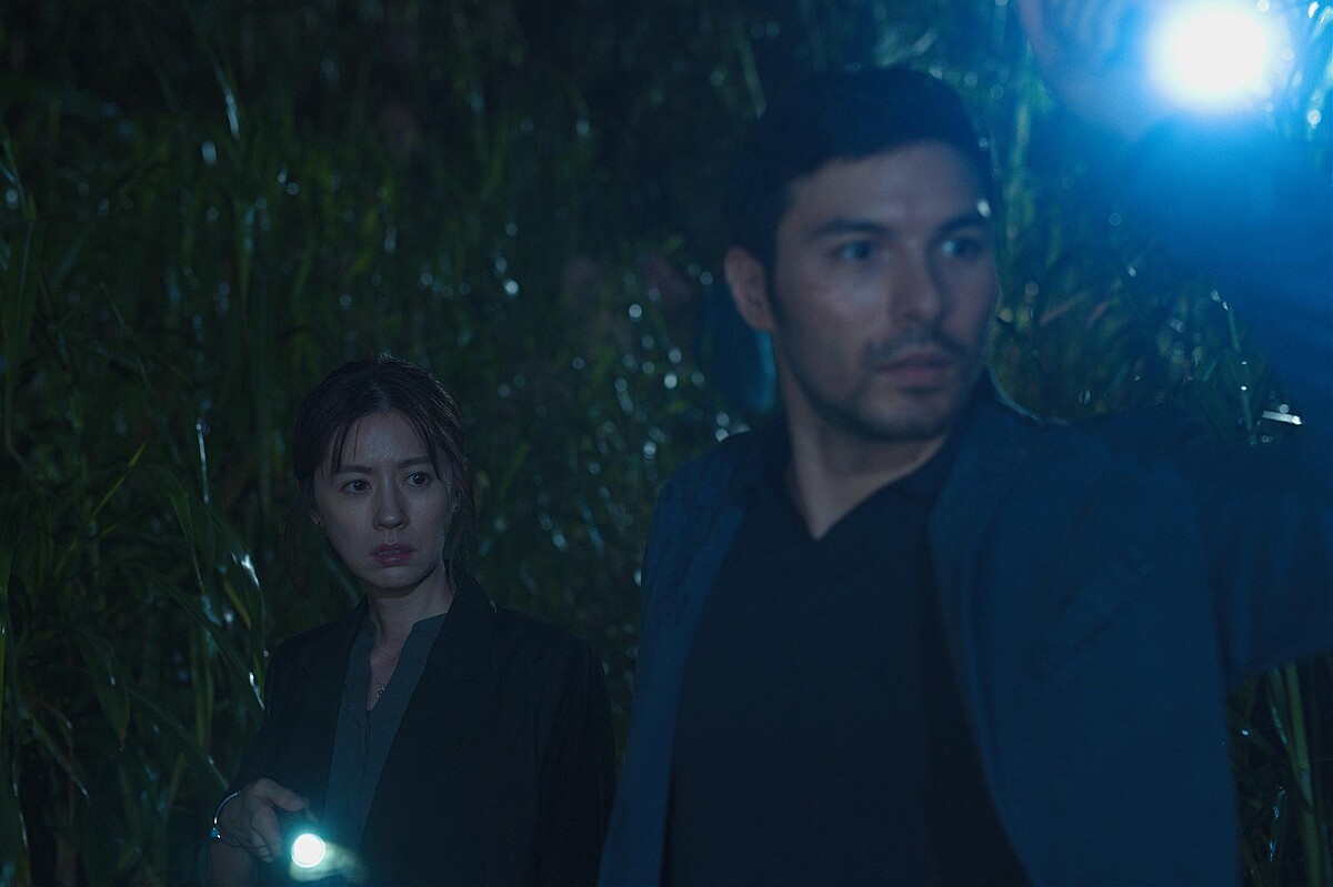 ▲▼鳳小岳、林予晞主演〈出軌〉。（圖／Disney+ 提供）