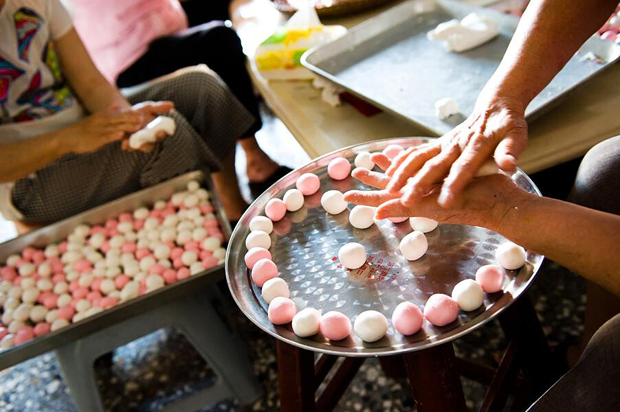 ▲湯圓幾乎是冬至必吃的食物。（圖 / 翻攝自Flickr作者木由子攝影）