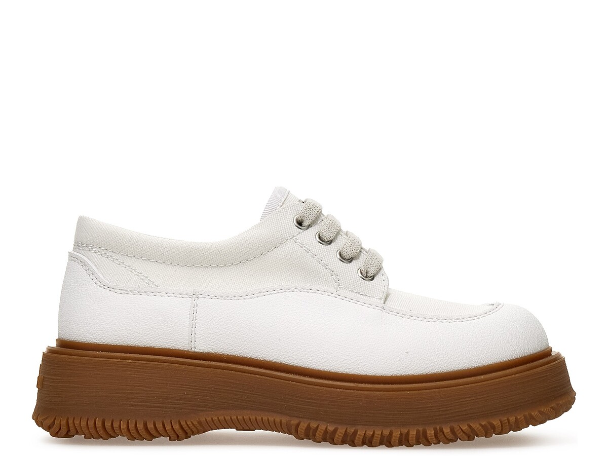 HOGAN 3R 環保材質休閒鞋，NT19,300。