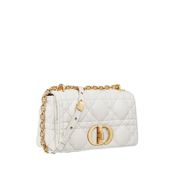 Dior Caro白色蓬鬆籐格紋柔軟小牛皮中型翻蓋包，NT130,000